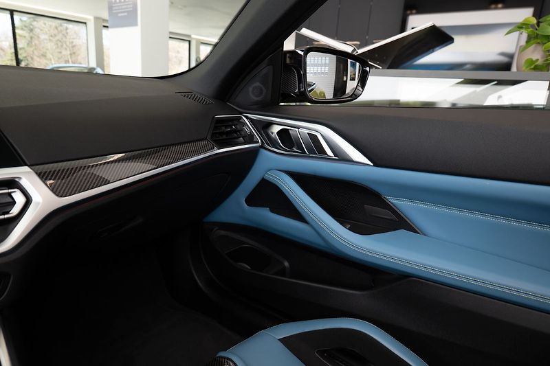 BMW M4 Cabrio xDrive Competition 360 - fotka 15 z 25
