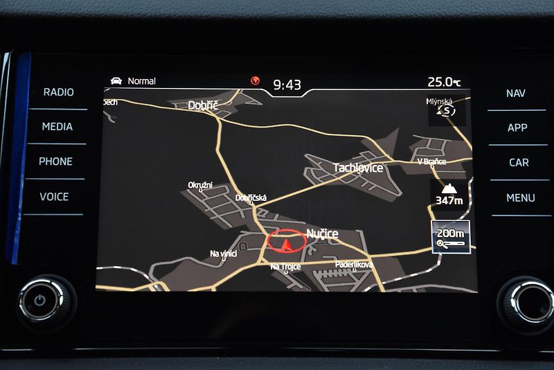Škoda Kodiaq 2.0 TDi CR SPORT LINE,KŮŽE,LED - fotka 23 z 51