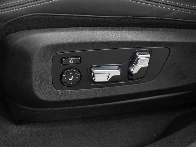 BMW X6 xDrive30d - fotka 20 z 24