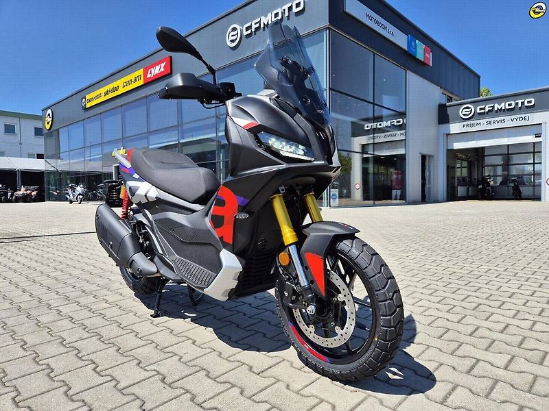 Aprilia (2026) SR GT 400 RALLY REPLICA - SKLA - fotka 1 z 46