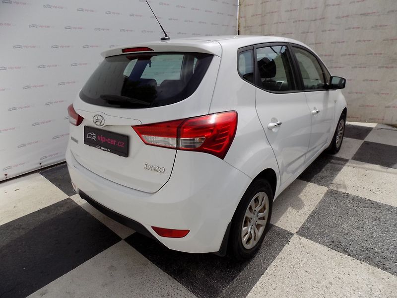 Hyundai ix20 (2017) 1.4 CRDi/1.Maj.ČR/Klima/ - fotka 7 z 30