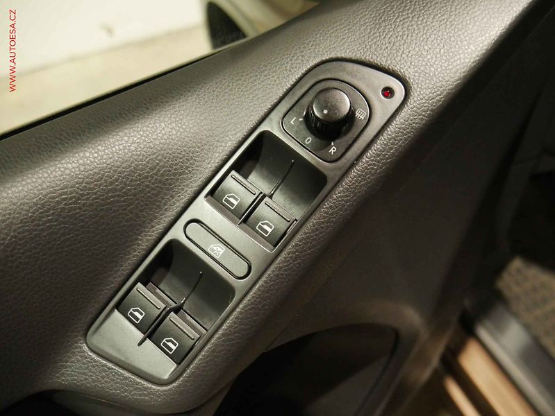Volkswagen Tiguan (2011) 1.4 TSI, ČR, AC, temp - fotka 20 z 20