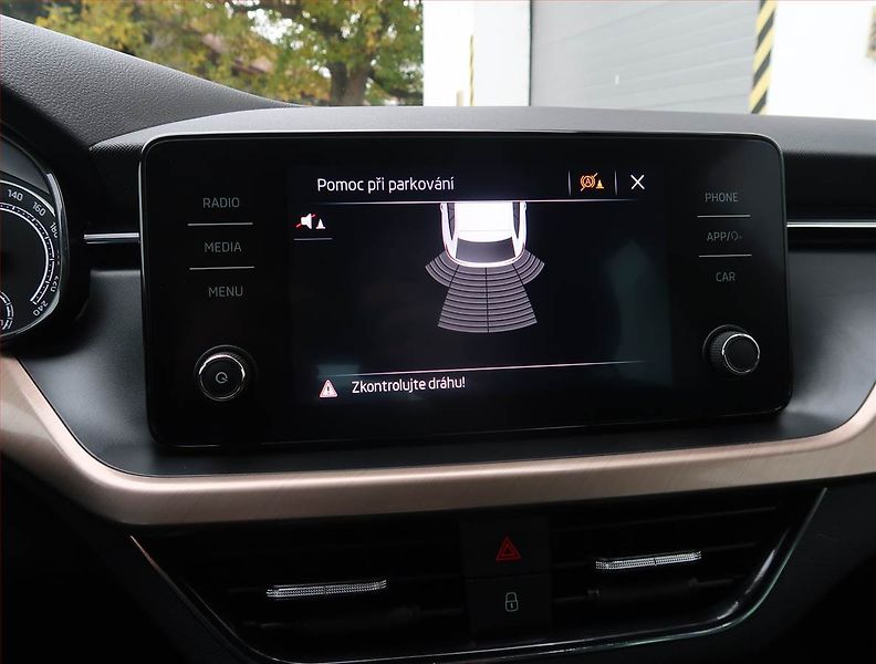 Škoda Scala (2019) Style 1.6 TDI, Serv.kniha - fotka 22 z 23