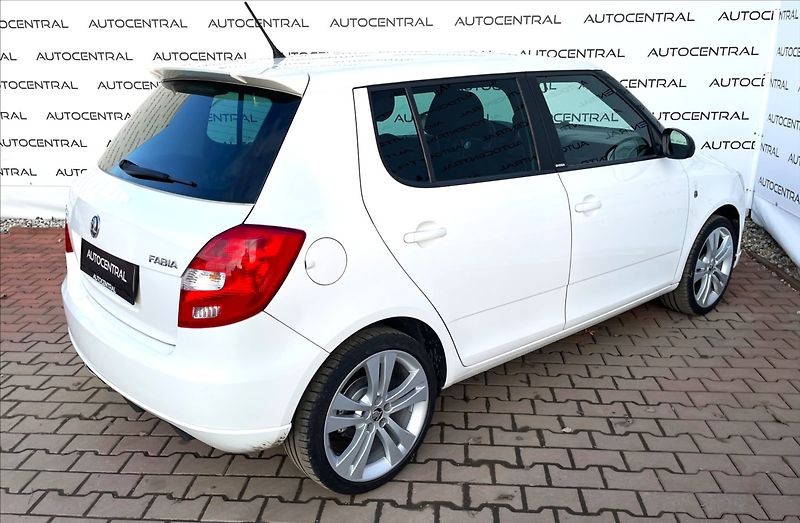 Škoda Fabia 1,2 TSI 63kw klima po servisu - fotka 5 z 21