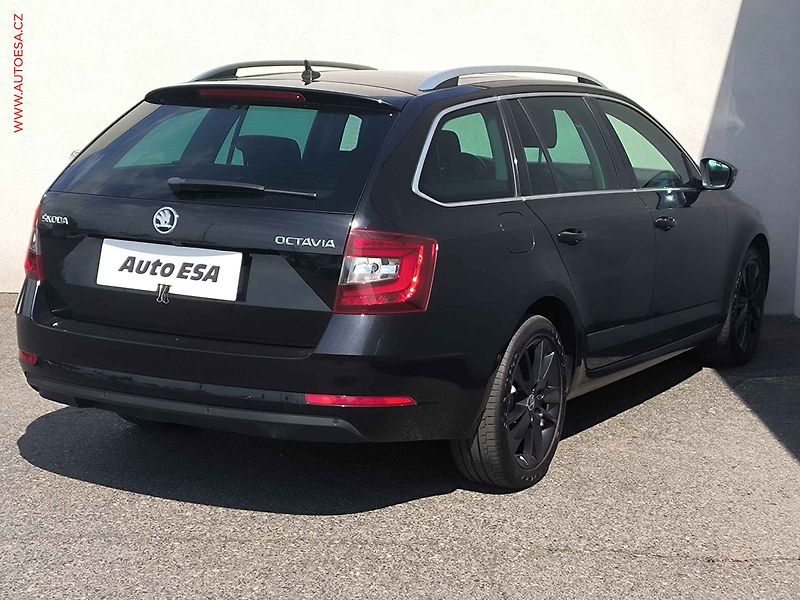 Škoda Octavia (2017) 2.0 TDI, Navi, LED - fotka 4 z 26