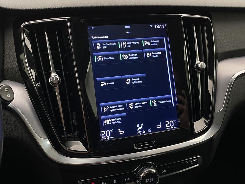 Volvo V60 D3 MOMENTUM AUT - fotka 36 z 41