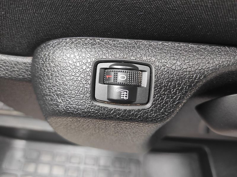 Toyota ProAce 2,0D-4D 9 míst, L2, ČR, TZ - fotka 24 z 31