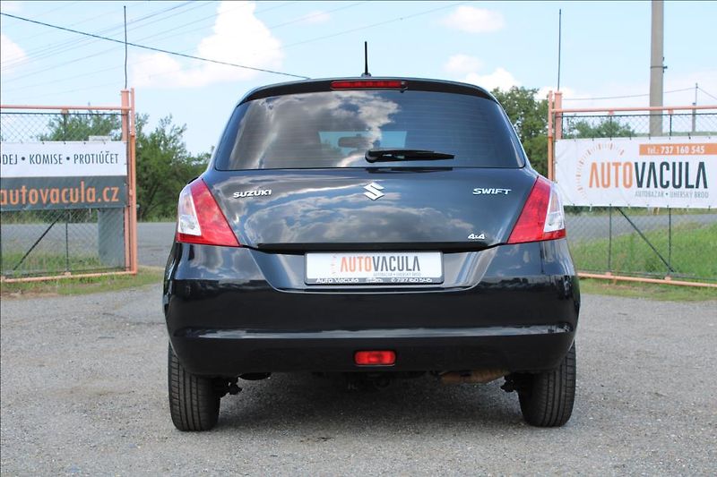 Suzuki Swift 1,2 i  4 x 4, SERVISKA - fotka 6 z 31