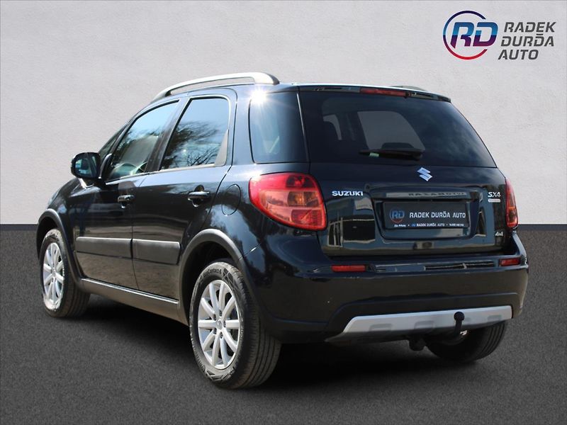 Suzuki SX4 1,6 VVT  4x4,KEYLESS,TAŽNÉ - fotka 7 z 25