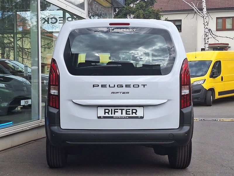 Peugeot Rifter (2026) ALLURE TURBO 110k MAN6 - fotka 5 z 23