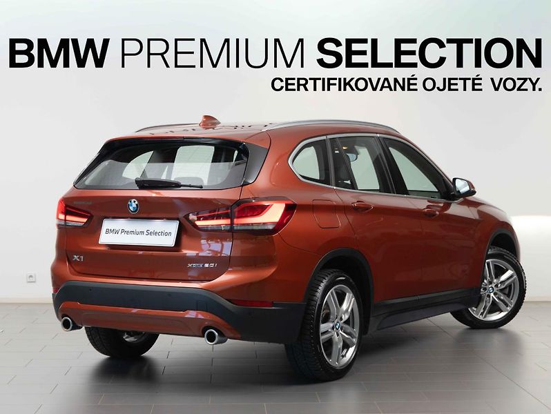 BMW X1 xDrive20i - fotka 5 z 22