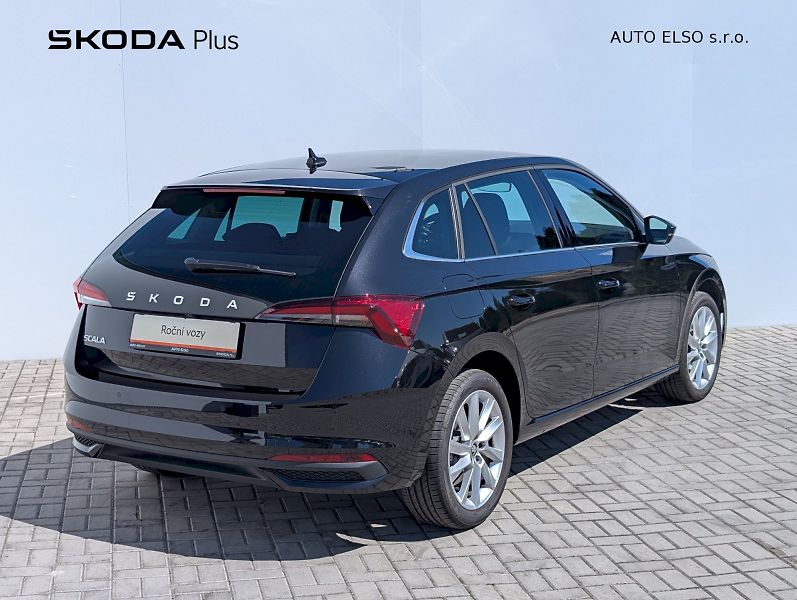 Škoda Scala (2025) 1,0 TSI / 85 kW Top Selection - fotka 2 z 30