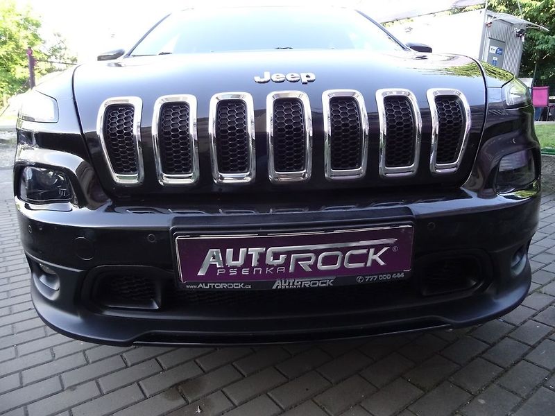 Jeep Cherokee 2.0/103kW MultiJet 4x4(Manual) - fotka 15 z 29