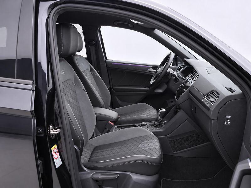 Volkswagen Tiguan 2.0 TDI 110kW DSG 4x4 R-Line D - fotka 12 z 33