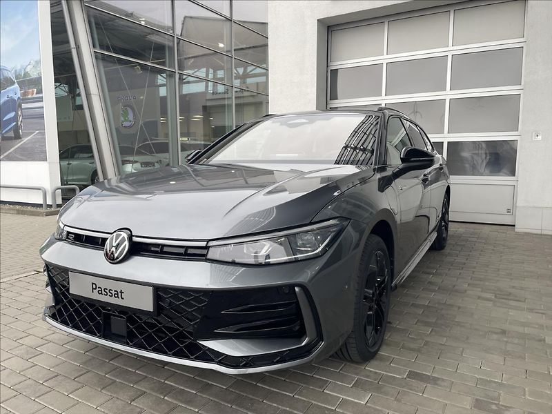 Volkswagen Passat (2025) 1,5 TSI 200 kW eHybrid  R-Line - fotografie inzerátu