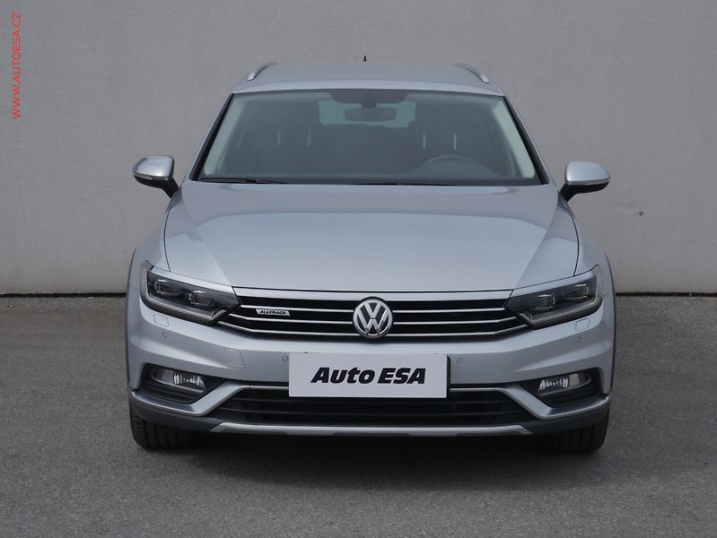 Volkswagen Passat (2017) 2.0TDi, ČR, DSG, LED, navi - fotka 2 z 23