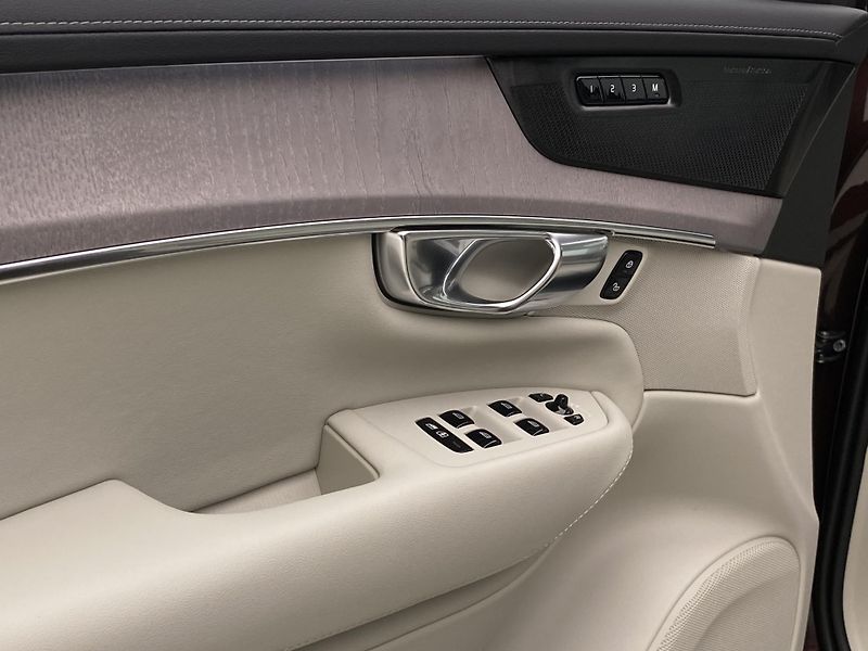Volvo XC90 (2026) T8 AWD Plug-in BRIGHT PLUS 7m - fotka 30 z 67