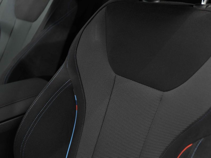 BMW Řada 2 M240i xDrive Coupé - fotka 18 z 21