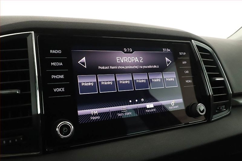 Škoda Karoq (2020) 1.6 TDI - fotka 12 z 14