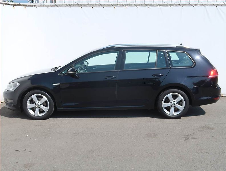 Volkswagen Golf (2017) Comfortline 1.0 TSI, Tempomat - fotka 3 z 16