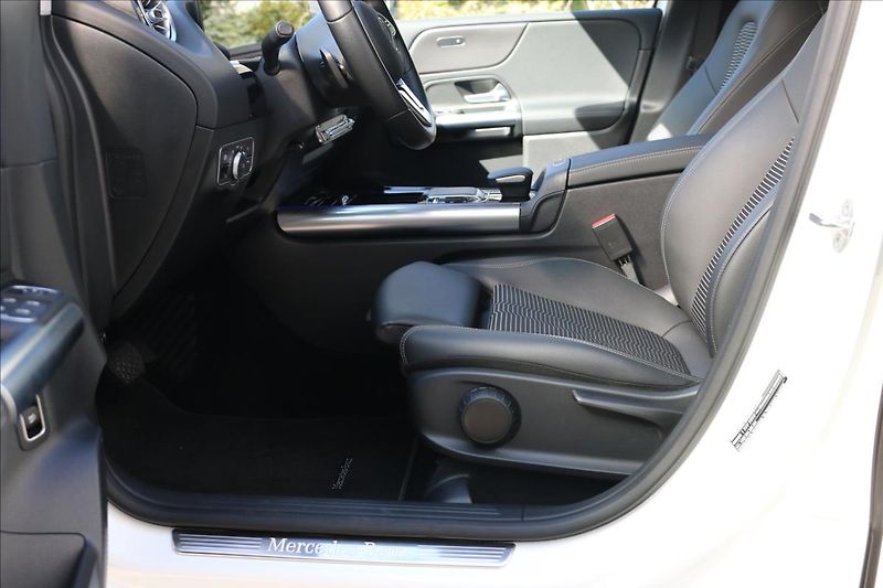 Mercedes-Benz Třídy B 1,3 ČR,DPH,24000KM, Automat - fotka 19 z 52