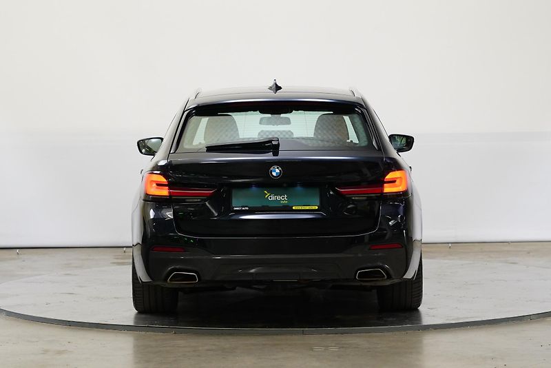 BMW Řada 5 - fotka 6 z 30