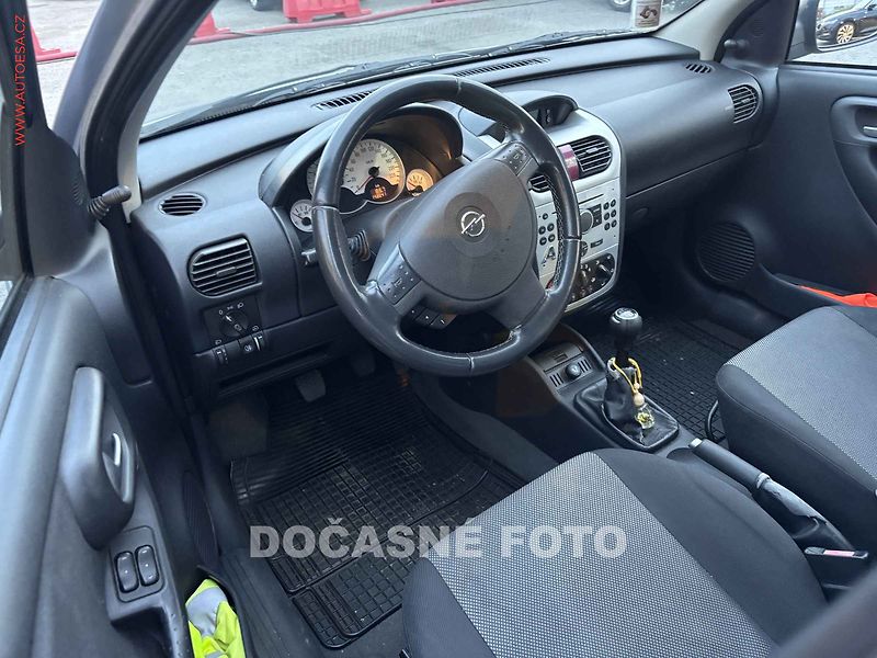 Opel Corsa (2005) 1.0i, AC, STK8/28 - fotka 3 z 3