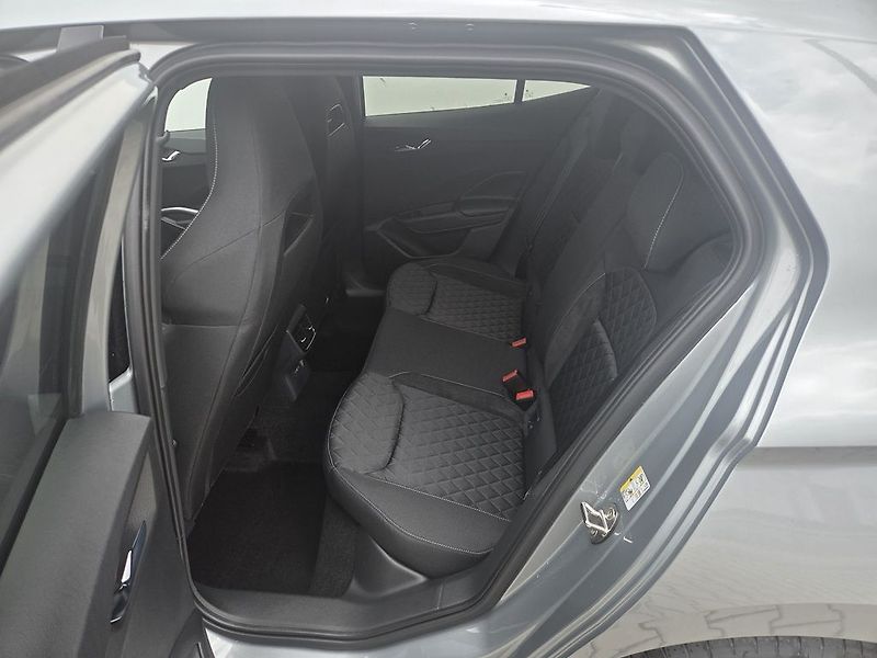 Škoda Fabia Dynamic 1,0TSI 85kW - fotka 8 z 15