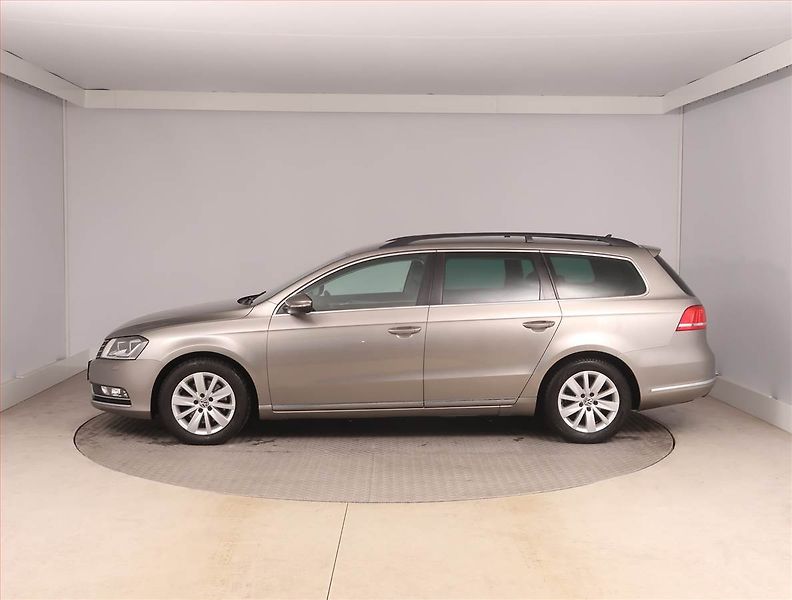 Volkswagen Passat (2014) Comfortline 2.0 TDI, Automat - fotka 3 z 18