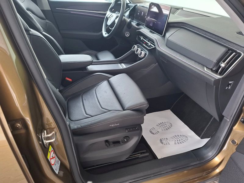 Škoda Kodiaq (2024) Exclusive Selection 4X4 TD 142 - fotka 18 z 37