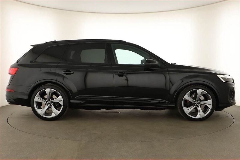 Audi SQ7 (2026) 4.0 TFSI, 360KAMERA, SOFTCLOSE - fotka 6 z 28