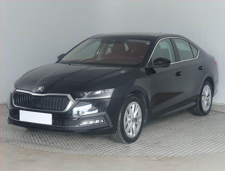 Škoda Octavia (2023) 2.0 TDI, Automat, ČR,1.maj - fotka 2 z 19