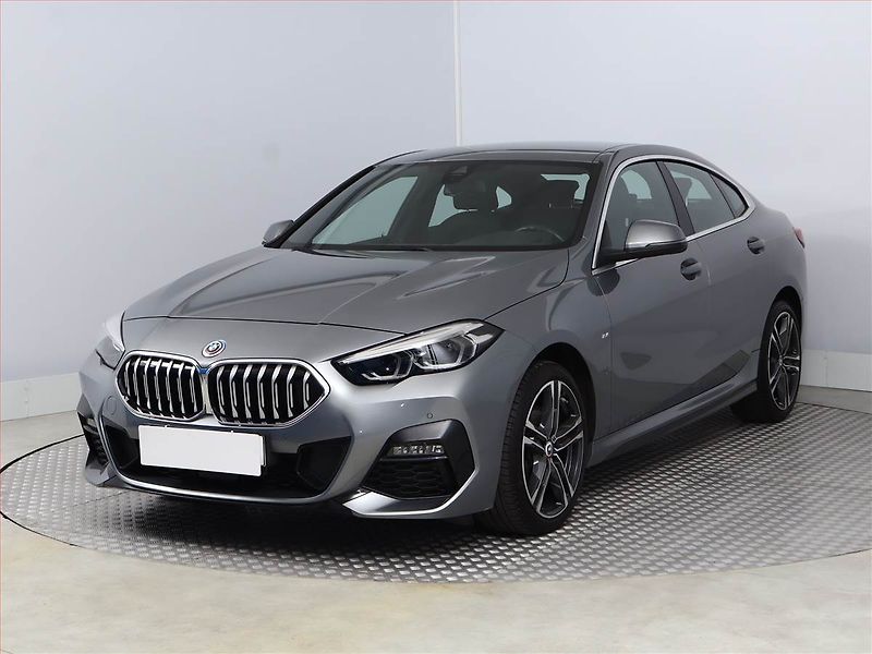 BMW Řada 2 (2023) 218i - fotka 2 z 21