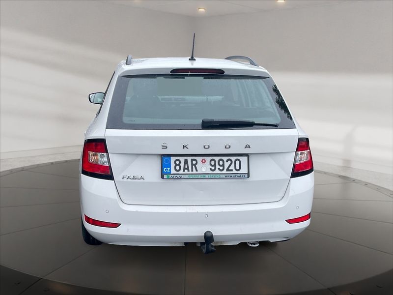 Škoda Fabia 1,0 TSI 70 Ambition - fotka 5 z 11
