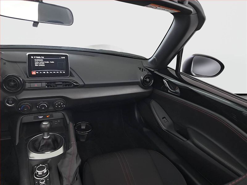 Mazda MX-5 (2017) 1.5 Skyactiv G - fotka 8 z 18