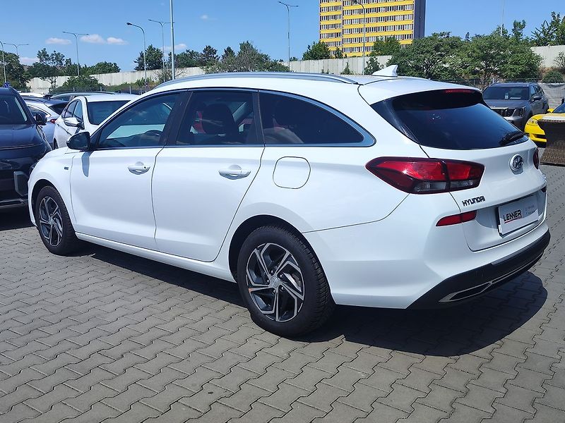 Hyundai i30 1.5 T-GDI/117kW Smart Navi - fotka 7 z 38
