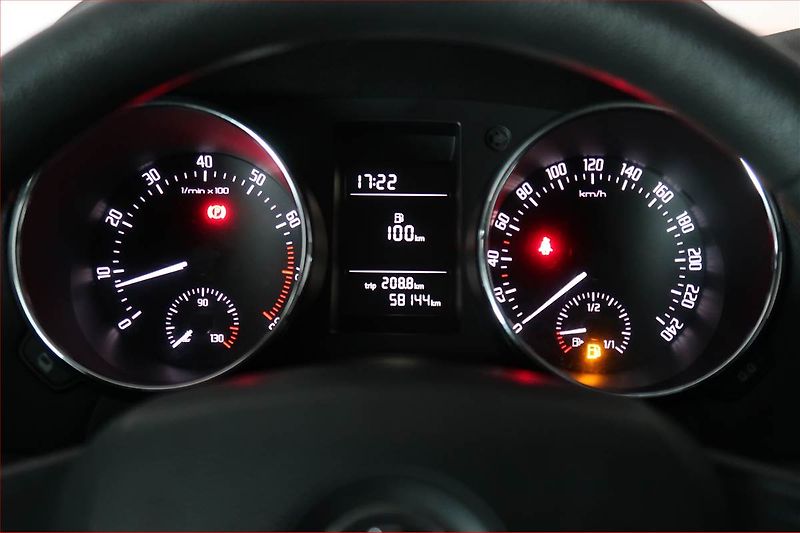 Škoda Yeti (2014) 1.2 TSI, Vyhř. sedaček - fotka 11 z 14