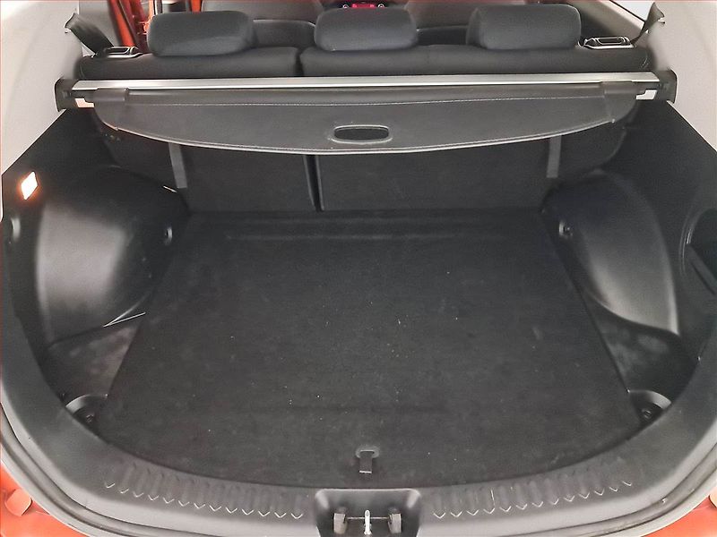 Kia Sportage (2015) 2.0 CRDi, 4X4, Xenony - fotka 13 z 19