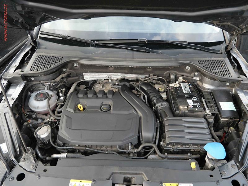 Škoda Karoq (2022) 1.5 TSi, Style, DSG - fotka 32 z 35