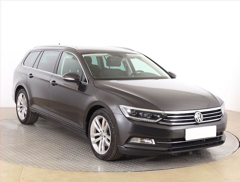 Volkswagen Passat (2019) 2.0 TDI, Navi, Tempomat - fotka 1 z 18