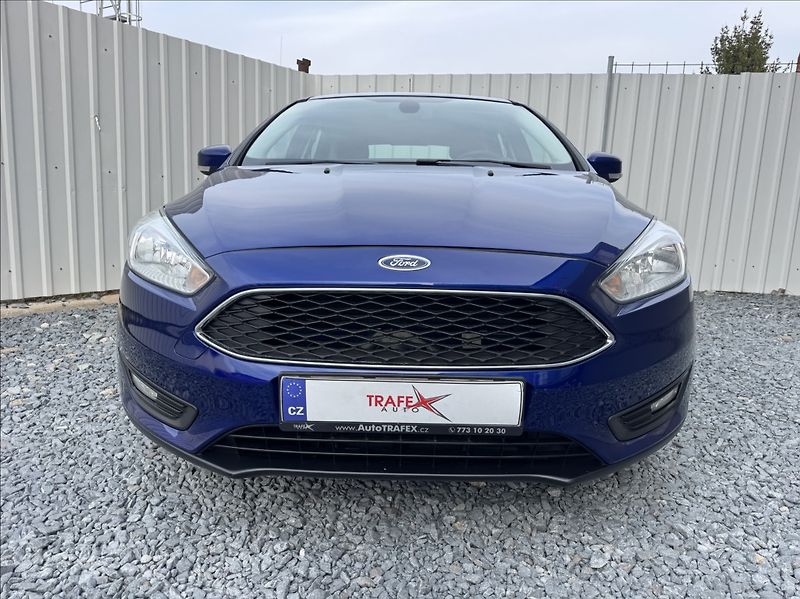 Ford Focus 1,5 TDCi 77kW NAVIGACE - fotka 2 z 50