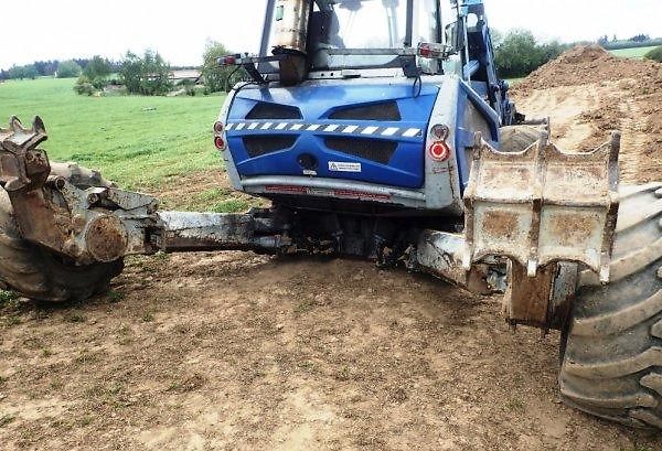 Menzi Muck (2012) A91F mobil 4x4 tiltrotátor  - fotka 5 z 10