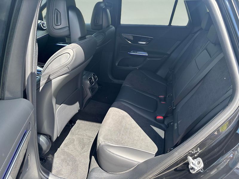 Mercedes-Benz GLC (2026) 300 e 4MATIC - fotka 9 z 11