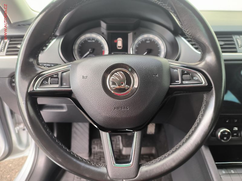 Škoda Octavia (2018) 1.6 TDi, 2.maj,ČR, Style - fotka 16 z 22