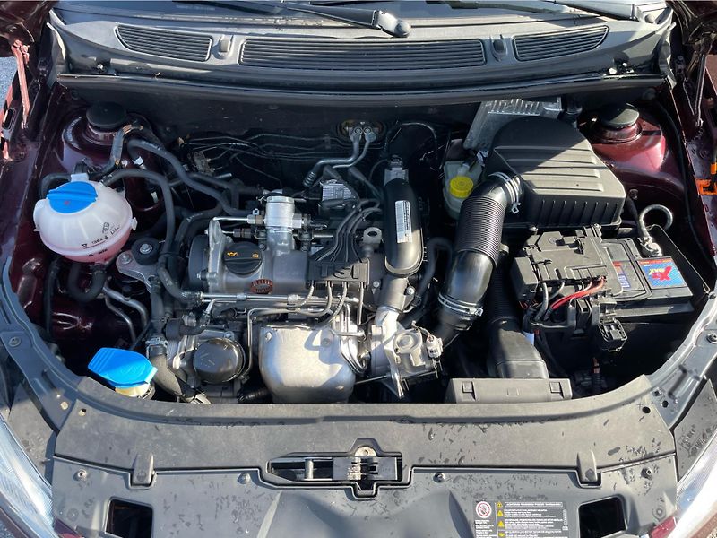 Škoda Fabia 1.2 TSi ELEGANCE PLUS - fotka 22 z 24
