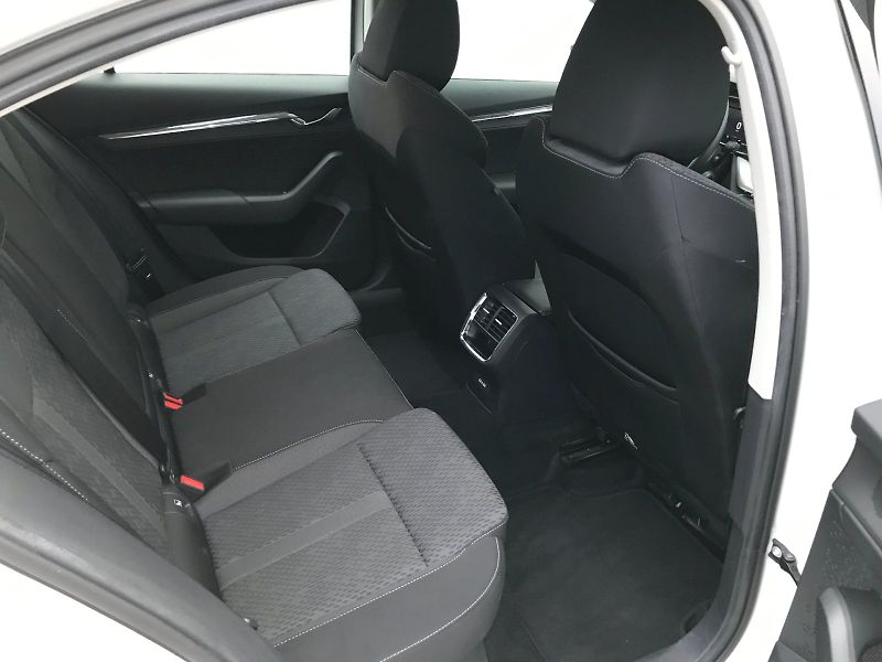 Škoda Octavia (2022) STY TS 110/1.5 M6F - fotka 13 z 23