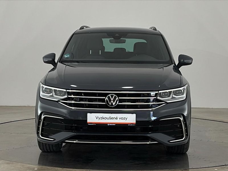 Volkswagen Tiguan R-Line DSG - fotka 4 z 29