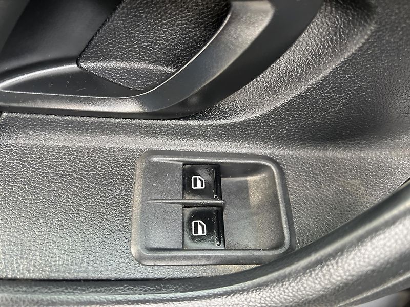 Škoda Fabia 1.2TSi 63kw KLIMA KOUPENO V ČR - fotka 11 z 30