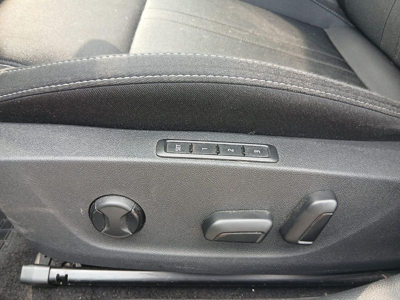 Škoda Octavia 2.0 TDI,STYLE INDIVIDUAL - fotka 29 z 58