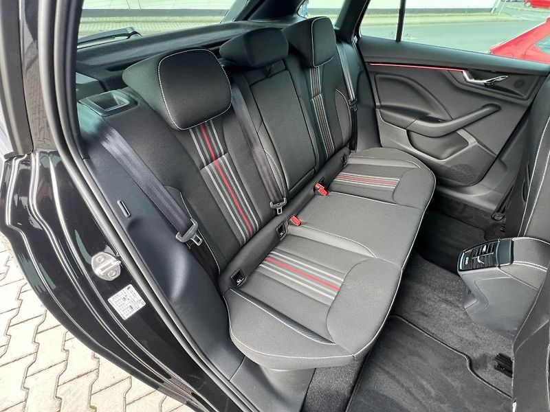 Škoda Scala Monte Carlo 1.5 TSI 110 kW - fotka 19 z 35